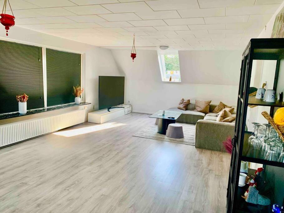 Big Villa In Stege Near Mons Klint With Trampolin Екстер'єр фото