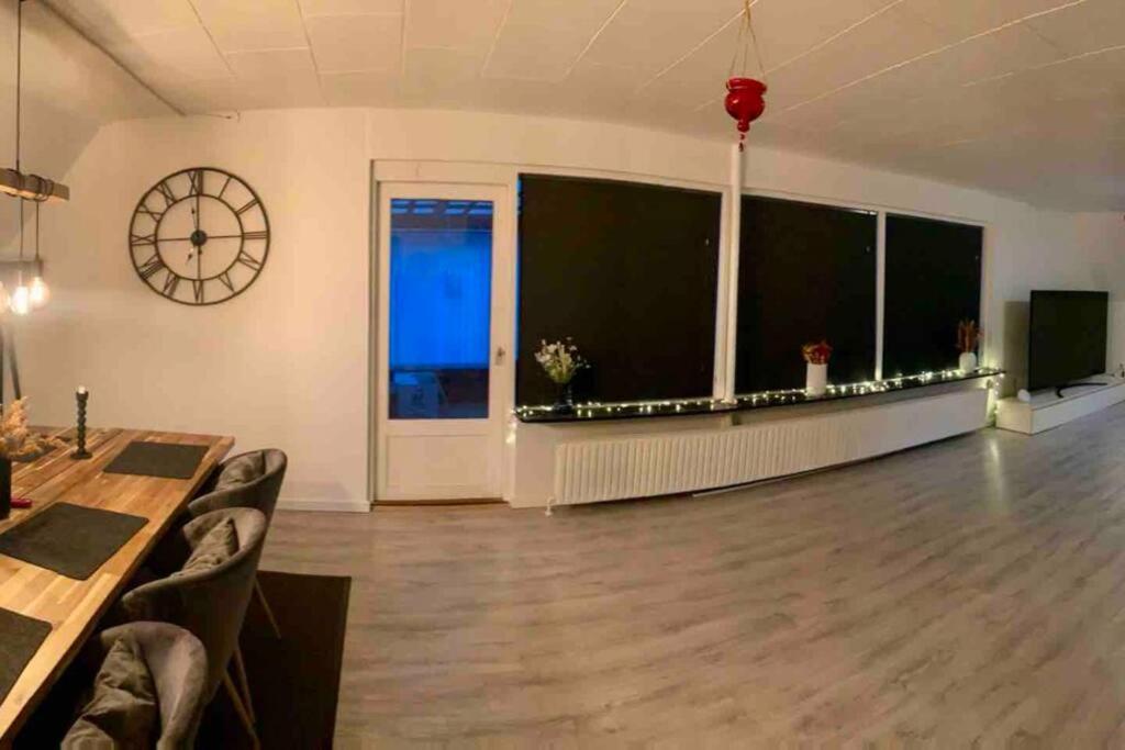 Big Villa In Stege Near Mons Klint With Trampolin Екстер'єр фото